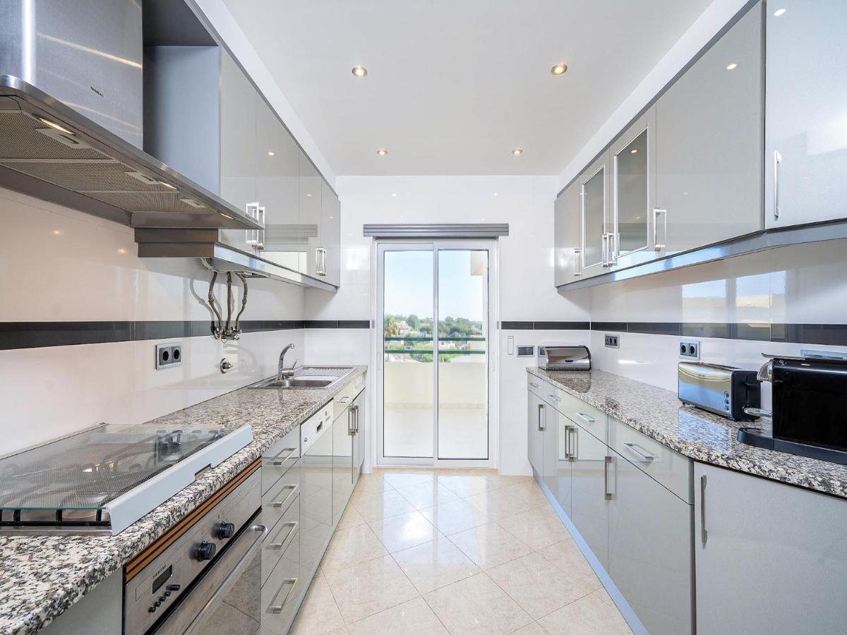 Luxury Penthouse Wstunning Sea Views, Walk To Gale Appartement Albufeira