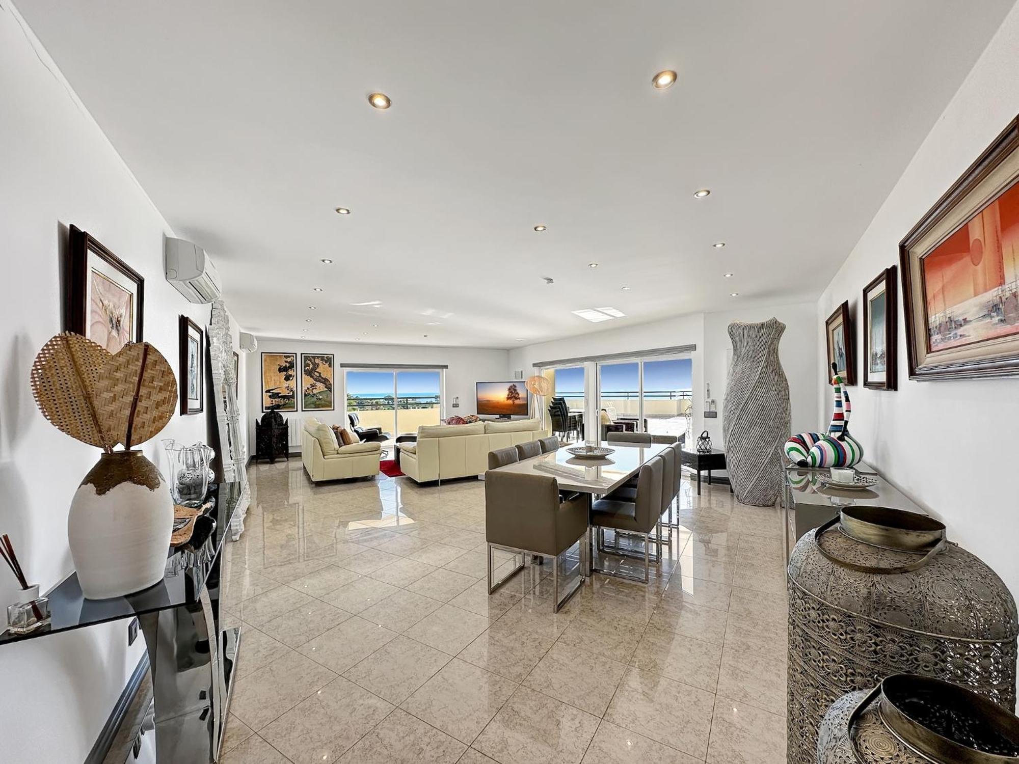 Luxury Penthouse Wstunning Sea Views, Walk To Gale Appartement Albufeira