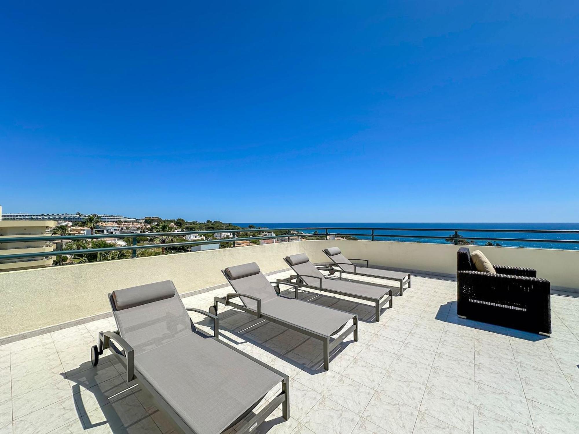 Appartement Luxury Penthouse Wstunning Sea Views, Walk To Gale *